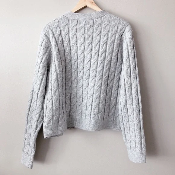 ❗SOLD ❗ Michael Kors Grey cardigan LG cable knit women's sweater - Picture 2 of 14